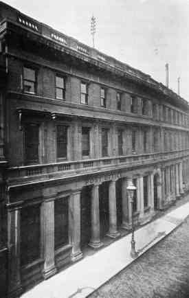 The Bristol Head Post Office in 1899.
From a photograph by Mr. Protheroe, Wine Street, Bristol.
