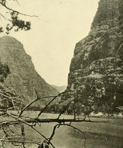 Canyon of
Lodore&mdash;The Wheatstack.