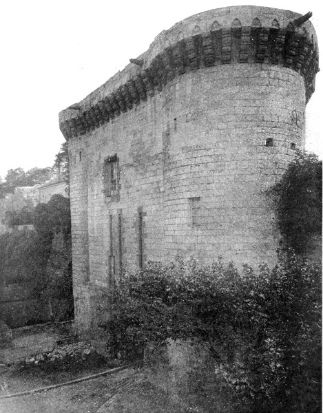 The Entrance to the Ch�teau of Loches.